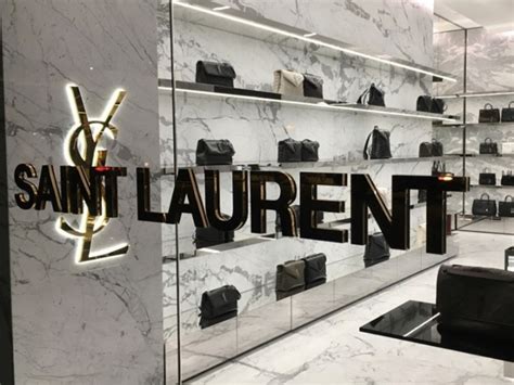 yves saint laurent berlin shop|Saint Laurent Offizieller Store .